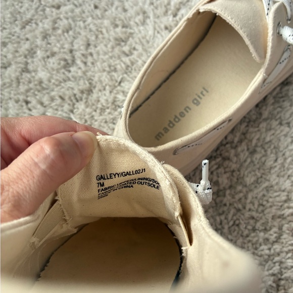 🎆🎇3for$9 Madden Girl Galley Boat Shoes - Picture 5 of 5